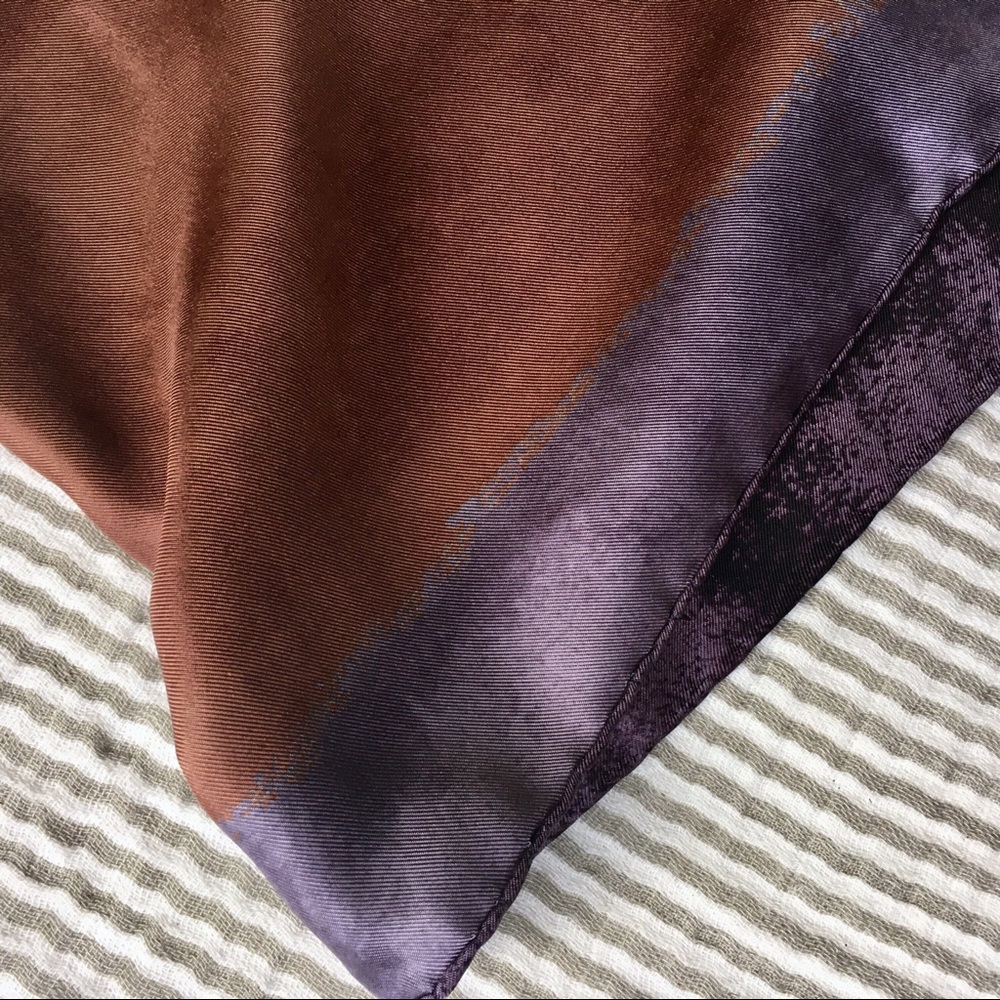 Gucci Silk Scarf Square Monogram G Abstract - Picture 4 of 7